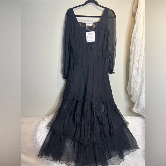 FREE People Nigel Preston Lace Tiered Ragged Vintage Goth Midi Dress -  threedaughtersproperties.com